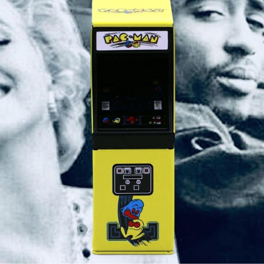 NEW PAC-MAN Miniature Arcade Collectors Tin with PAC-MAN Candies